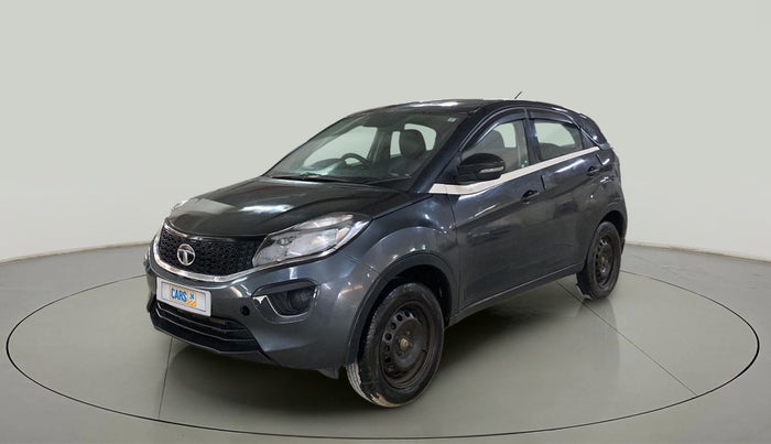 2018 Tata NEXON XM PETROL, CNG, Manual, 71,403 km, Left Front Diagonal