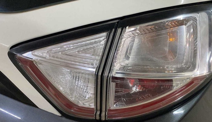 2018 Tata NEXON XM PETROL, CNG, Manual, 71,403 km, Right tail light - Reverse gear light not functional