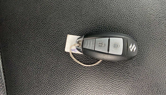 2017 Maruti Baleno ZETA CVT PETROL 1.2, CNG, Automatic, 50,882 km, Key Close Up