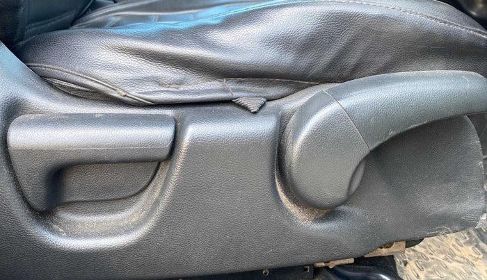 2018 Honda WR-V 1.2L I-VTEC S MT, Petrol, Manual, 74,150 km, Driver Side Adjustment Panel