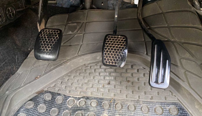 2014 Maruti Alto 800 LXI, Petrol, Manual, 71,888 km, Pedals