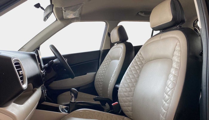 2022 Hyundai VENUE S PLUS 1.5 CRDI, Diesel, Manual, 10,451 km, Right Side Front Door Cabin