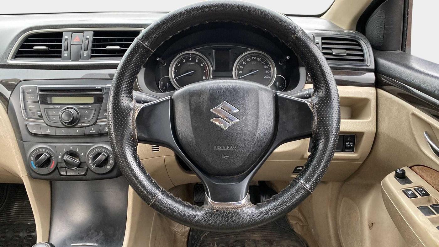 2016 Maruti Ciaz VXI, Petrol, Manual, 48,893 km, Steering Wheel Close Up