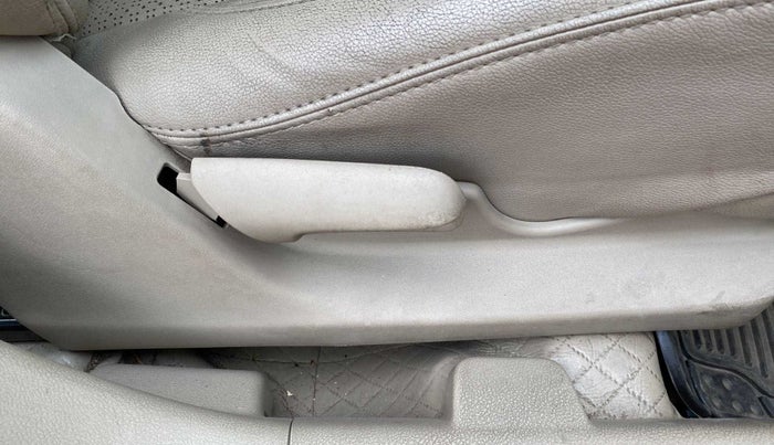 2016 Maruti Ciaz VXI, Petrol, Manual, 48,893 km, Driver Side Adjustment Panel