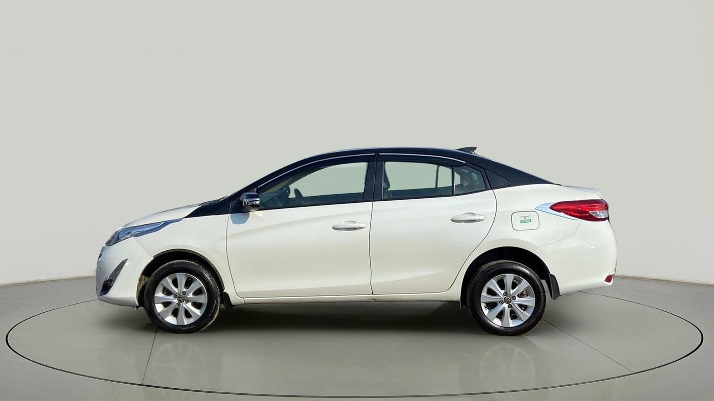2018 Toyota YARIS V MT, Petrol, Manual, 63,429 km, Left Side