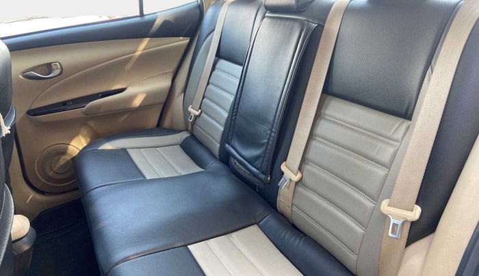 2018 Toyota YARIS V MT, Petrol, Manual, 63,429 km, Right Side Rear Door Cabin