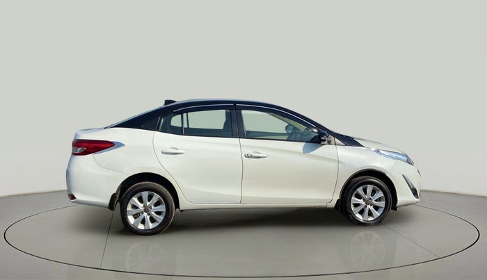 2018 Toyota YARIS V MT, Petrol, Manual, 63,429 km, Right Side View