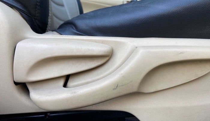 2018 Toyota YARIS V MT, Petrol, Manual, 63,429 km, Driver Side Adjustment Panel