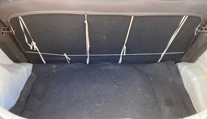 2017 Hyundai Eon ERA +, Petrol, Manual, 28,332 km, Boot Inside