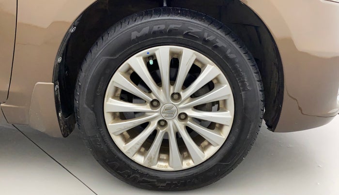 2016 Maruti Ciaz ZDI SHVS, Diesel, Manual, 71,483 km, Right Front Wheel