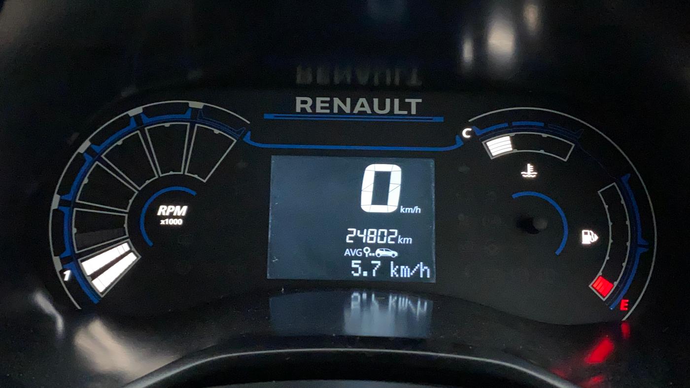 2020 Renault TRIBER RXZ, Petrol, Manual, 24,914 km, Odometer Image