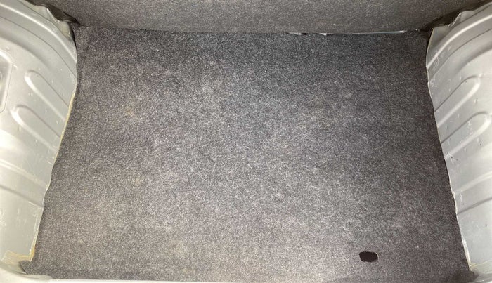 2023 Renault Kwid RXT 1.0, Petrol, Manual, 7,559 km, Boot Inside
