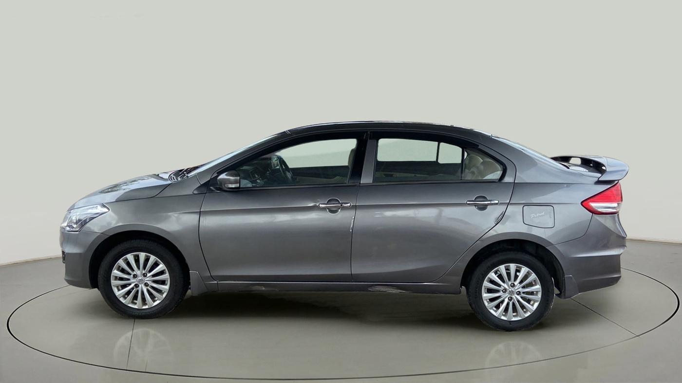 2017 Maruti Ciaz ZETA 1.4  MT PETROL, Petrol, Manual, 1,05,283 km, Left Side
