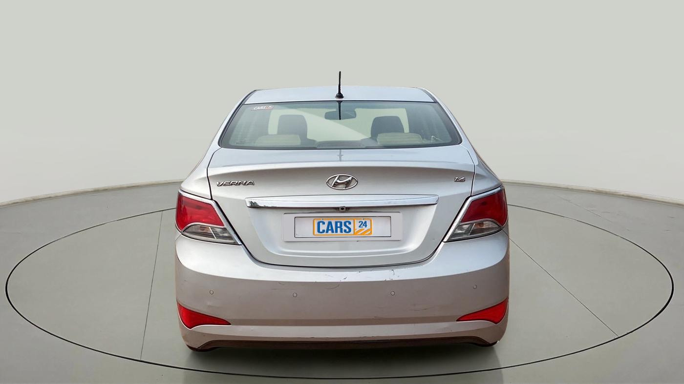 2015 Hyundai Verna FLUIDIC 4S 1.6 VTVT S, Petrol, Manual, 68,937 km, Back/Rear