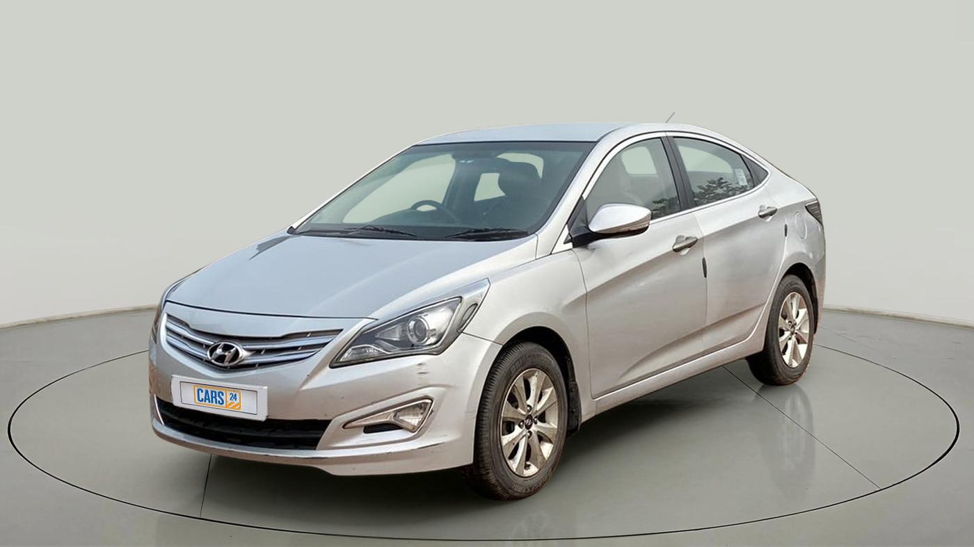 2015 Hyundai Verna FLUIDIC 4S 1.6 VTVT S, Petrol, Manual, 68,937 km, Left Front Diagonal