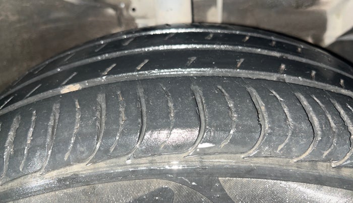 2021 KIA SELTOS HTE 1.5 PETROL, Petrol, Manual, 58,874 km, Right Front Tyre Tread