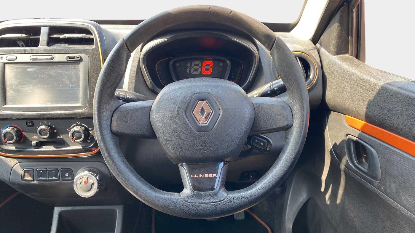 2017 Renault Kwid CLIMBER 1.0 AMT, Petrol, Automatic, 53,991 km, Steering Wheel Close Up