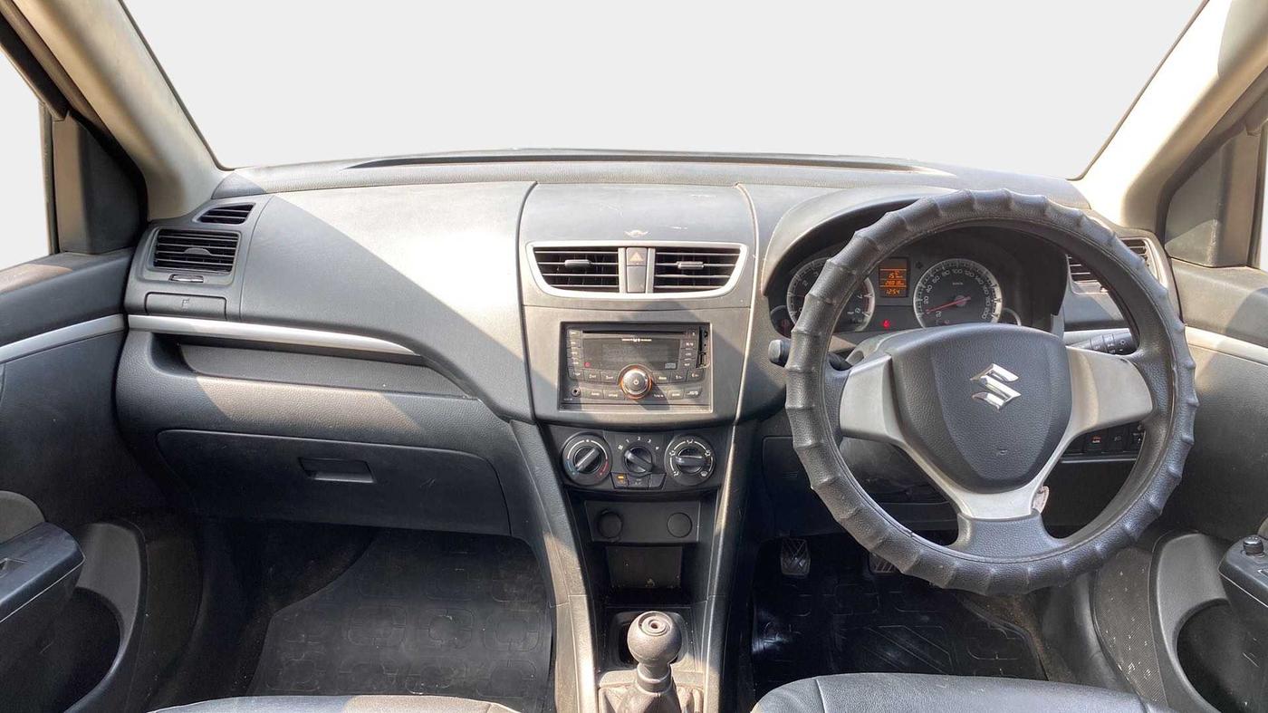 2013 Maruti Swift VXI, Petrol, Manual, 28,790 km, Dashboard