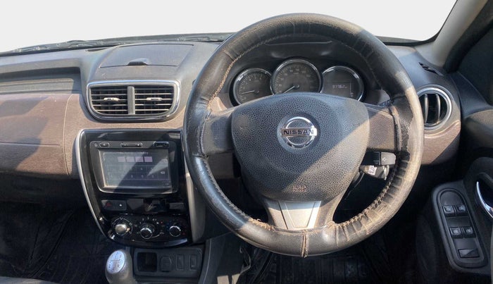 2018 Nissan Terrano XL O (D), Diesel, Manual, 97,769 km, Steering Wheel Close Up