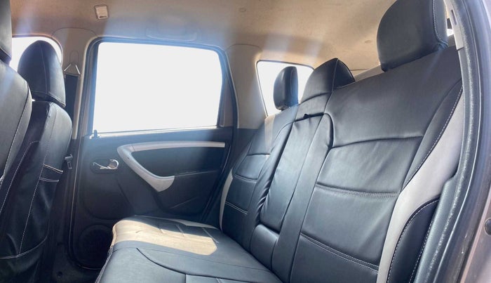 2018 Nissan Terrano XL O (D), Diesel, Manual, 97,769 km, Right Side Rear Door Cabin