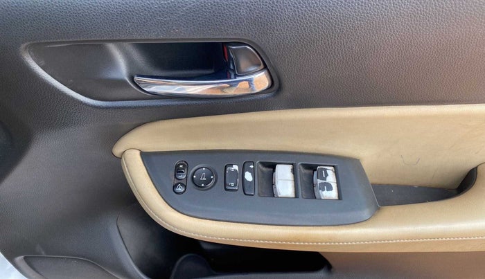 2020 Honda City 1.5L I-VTEC ZX CVT, Petrol, Automatic, 53,652 km, Driver Side Door Panels Control