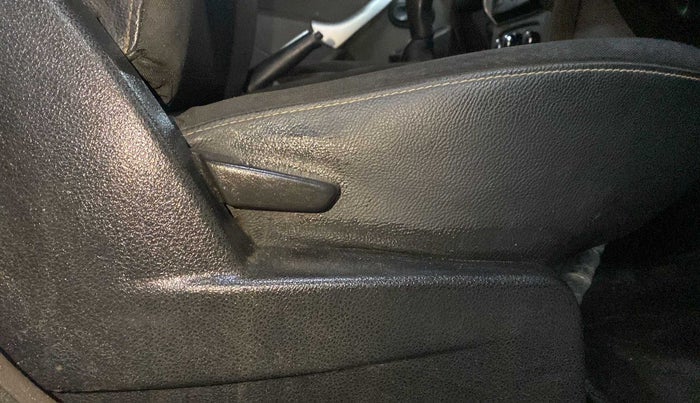 2018 Renault Duster 85 PS RXE DIESEL, Diesel, Manual, 56,619 km, Driver Side Adjustment Panel