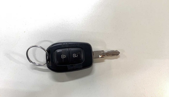 2018 Renault Duster 85 PS RXE DIESEL, Diesel, Manual, 56,619 km, Key Close Up