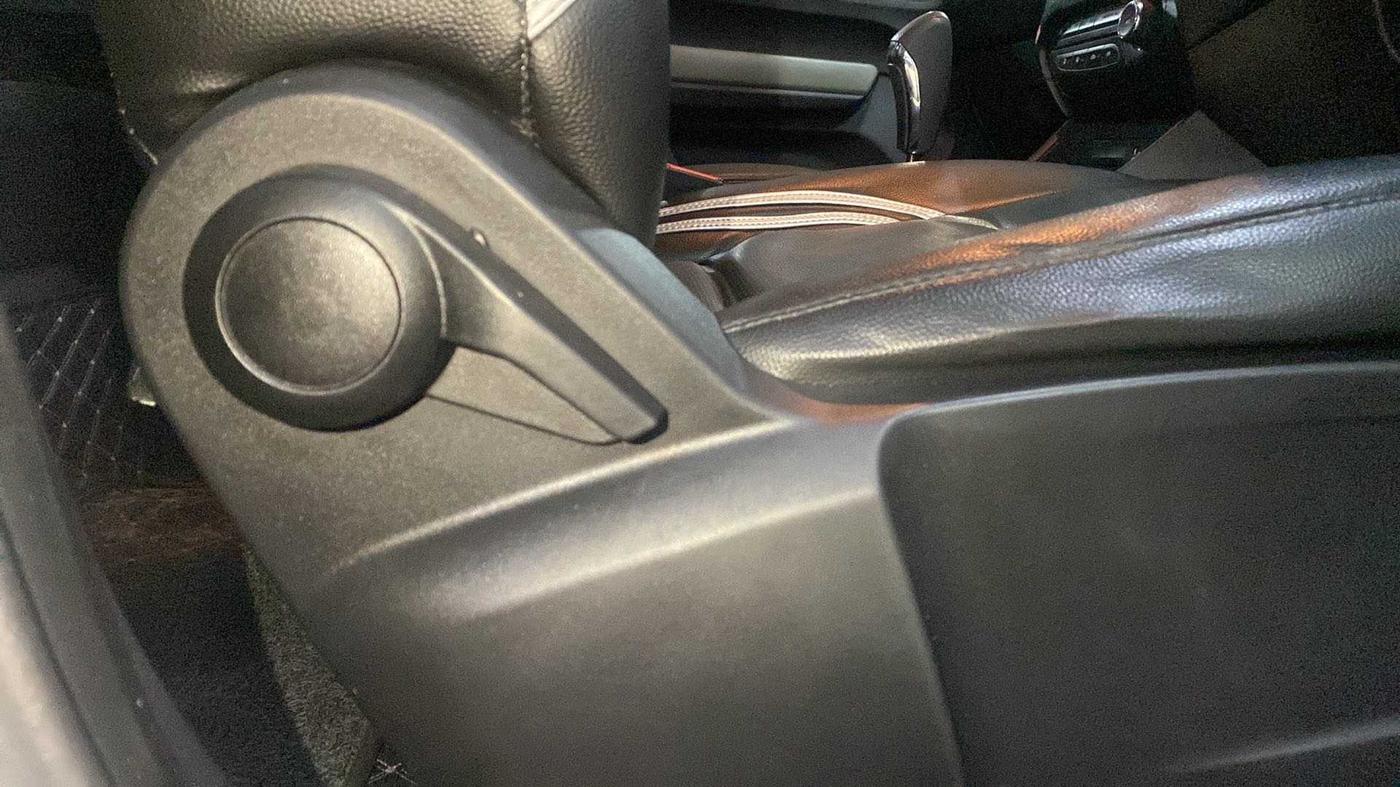 2022 Tata PUNCH ADVENTURE AMT, Petrol, Automatic, 15,259 km, Driver Side Adjustment Panel