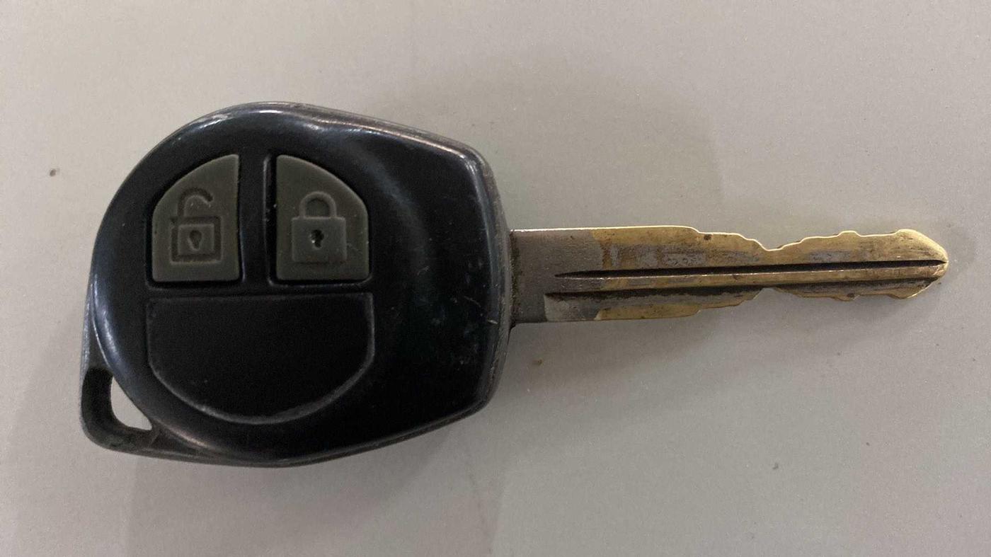 2017 Maruti Swift Dzire VDI ABS, Diesel, Manual, 95,538 km, Key Close Up