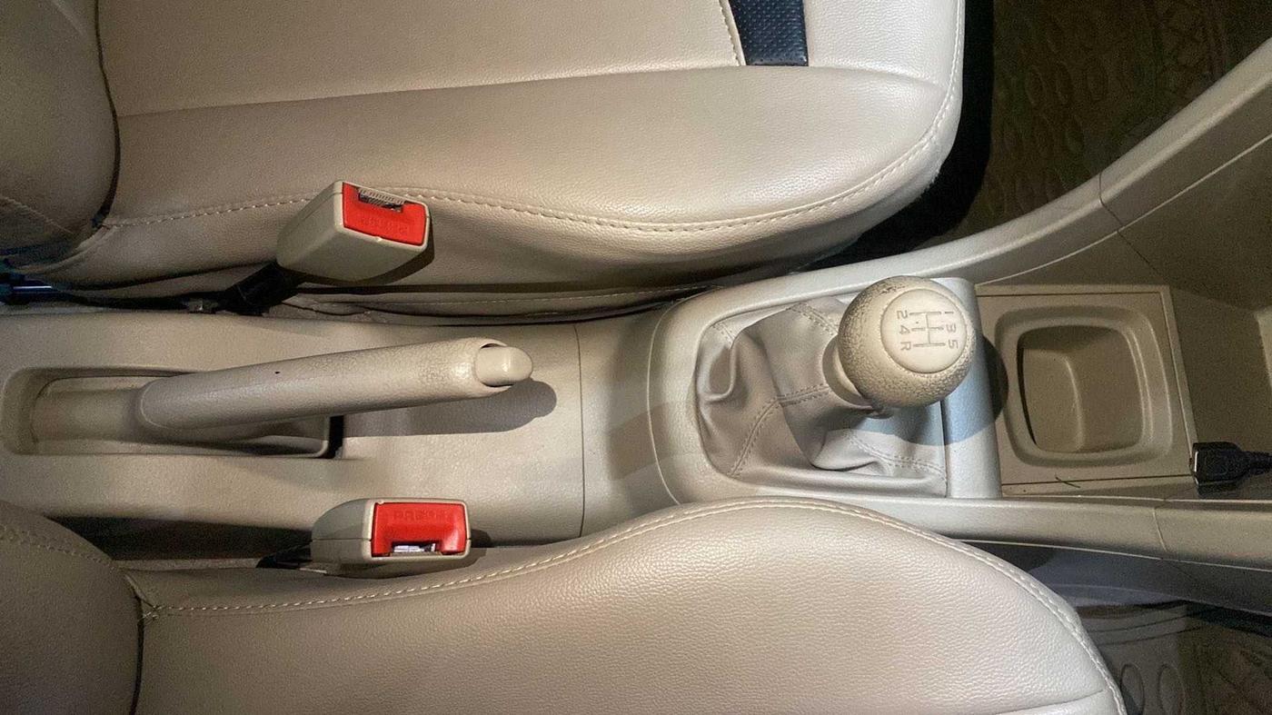 2022 Maruti Swift Dzire TOUR S-CNG (O), CNG, Manual, 22,522 km, Gear Lever