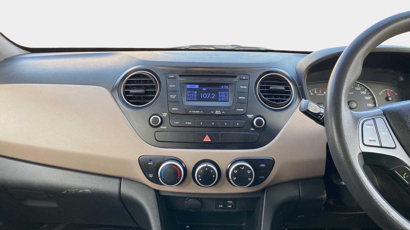 2015 Hyundai Grand i10 SPORTZ 1.2 KAPPA VTVT, Petrol, Manual, 68,322 km, Air Conditioner