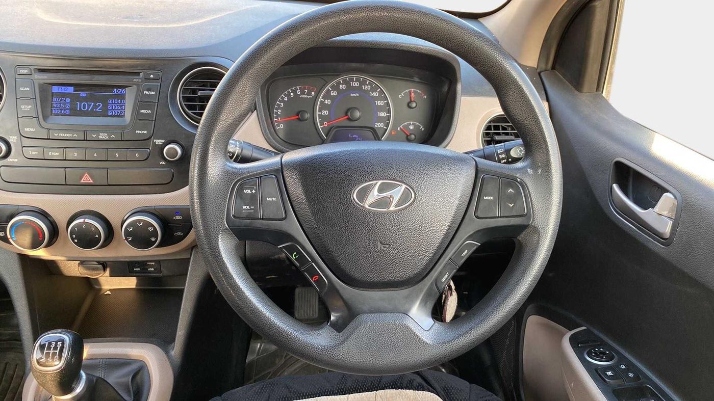 2015 Hyundai Grand i10 SPORTZ 1.2 KAPPA VTVT, Petrol, Manual, 68,322 km, Steering Wheel Close Up