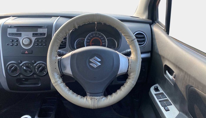 2012 Maruti Wagon R 1.0 VXI, Petrol, Manual, 47,129 km, Steering Wheel Close Up
