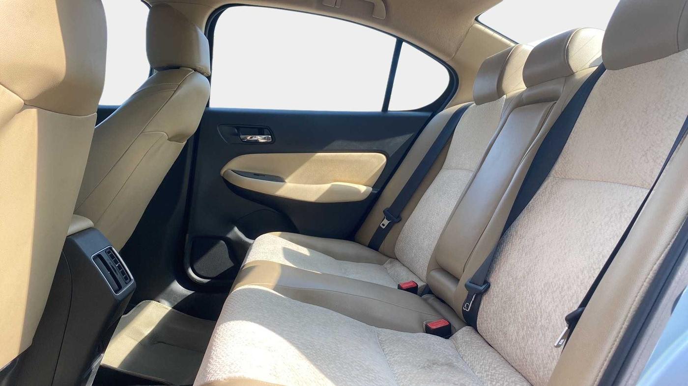 2021 Honda City 1.5L I-VTE V CVT, Petrol, Automatic, 26,669 km, Right Side Rear Door Cabin