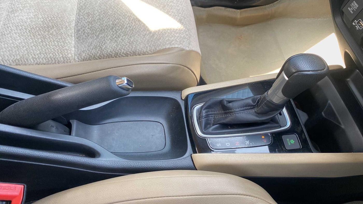 2021 Honda City 1.5L I-VTE V CVT, Petrol, Automatic, 26,669 km, Gear Lever