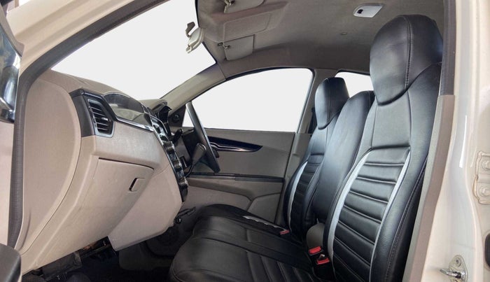 2017 Mahindra Kuv100 K4 6 STR, Petrol, Manual, 82,788 km, Right Side Front Door Cabin