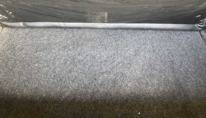 2017 Mahindra Kuv100 K4 6 STR, Petrol, Manual, 82,788 km, Boot Inside