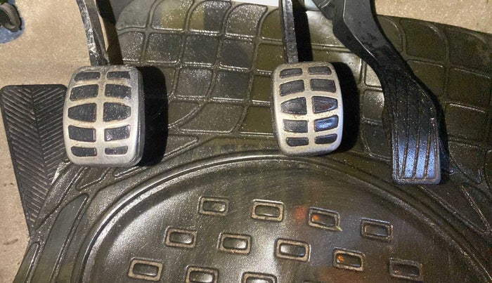 2018 Maruti Ciaz ZETA 1.4  MT PETROL, Petrol, Manual, 50,006 km, Pedals