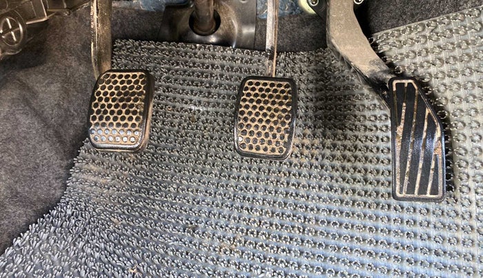 2018 Maruti Alto 800 VXI, Petrol, Manual, 23,152 km, Pedals