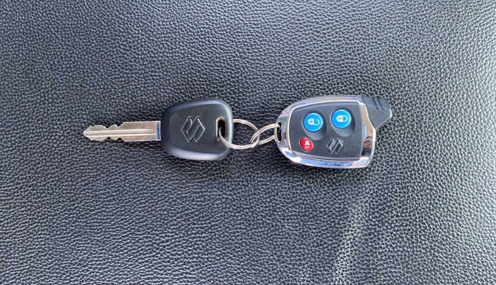 2018 Maruti Alto 800 LXI, Petrol, Manual, 42,576 km, Key Close Up