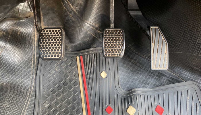 2018 Maruti Alto 800 LXI, Petrol, Manual, 42,576 km, Pedals