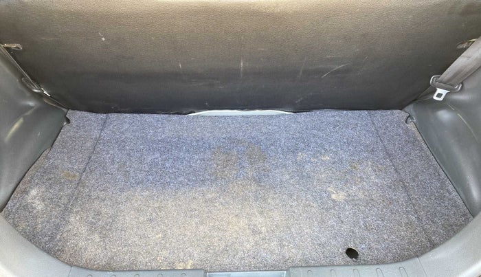 2018 Maruti Alto 800 LXI, Petrol, Manual, 42,576 km, Boot Inside