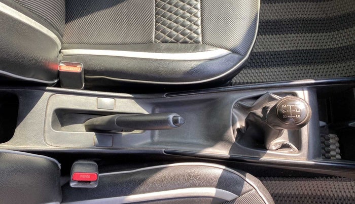 2020 Maruti Baleno SIGMA PETROL 1.2, Petrol, Manual, 44,407 km, Gear Lever