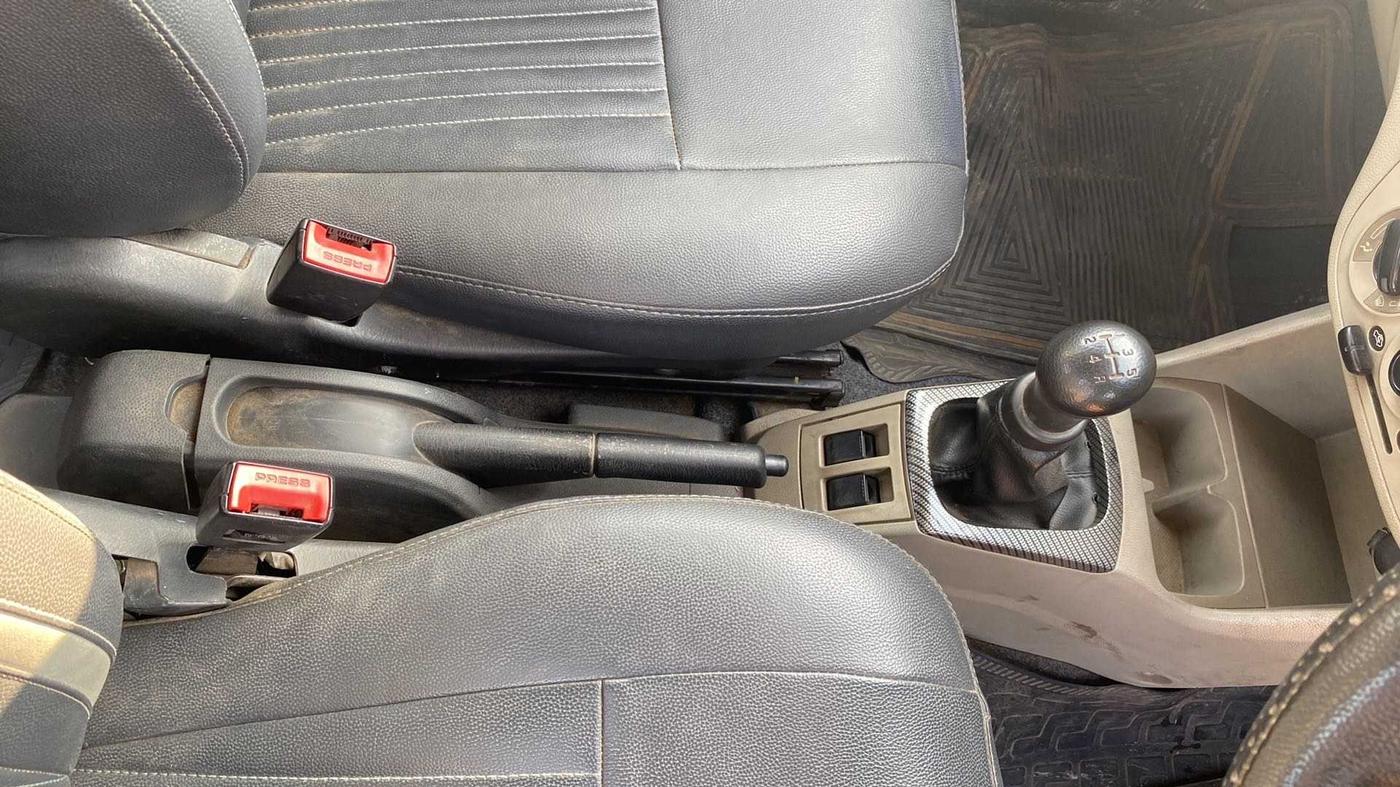 2016 Maruti Alto K10 VXI, Petrol, Manual, 71,756 km, Gear Lever