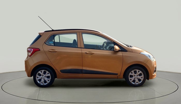 2015 Hyundai Grand i10 SPORTZ 1.2 KAPPA VTVT, Petrol, Manual, 35,110 km, Right Side View