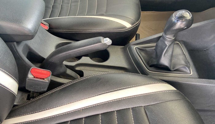 2016 Hyundai Elite i20 MAGNA 1.2, Petrol, Manual, 59,630 km, Gear Lever