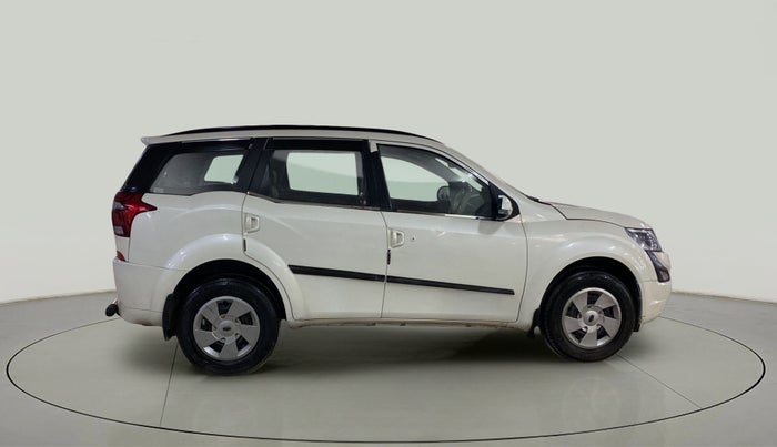 2019 Mahindra XUV500 W5, Diesel, Manual, 23,503 km, Right Side View