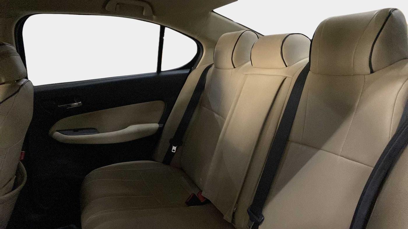 2021 Honda City 1.5L I-DTEC V, Diesel, Manual, 44,475 km, Right Side Rear Door Cabin