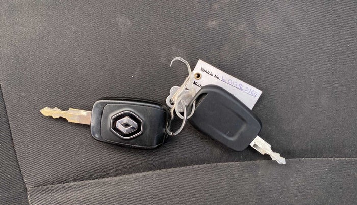 2023 Renault Kwid RXT 1.0, Petrol, Manual, 4,678 km, Key Close Up