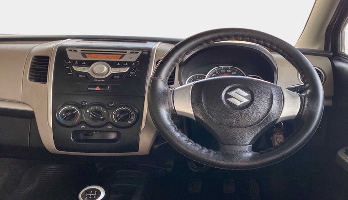 2015 Maruti Wagon R 1.0 VXI, Petrol, Manual, 31,093 km, Steering Wheel Close Up